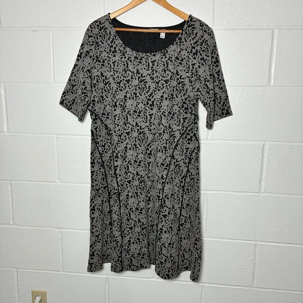 Isaac Mizrahi Live jacquard black gray paisley dress